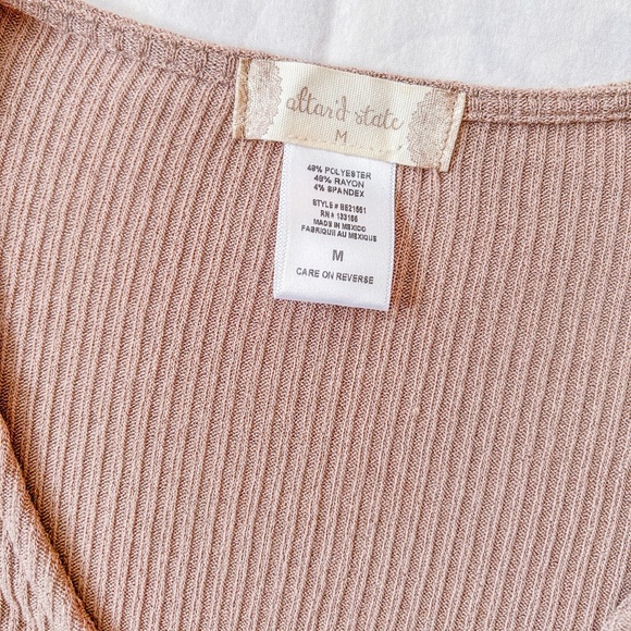 Altar’d State Top (Size: M) - Picture 3 of 8